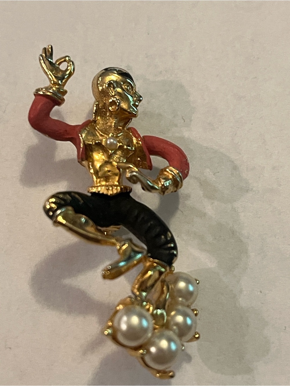 Vntg. 1950s Sarah Coventry Harlequin Pearl Accent Brooch